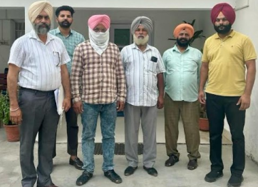 ਜ਼ਮੀਨ ਦੇ ਇੰਤਕਾਲ ਲਈ 3,000 ਰੁਪਏ ਦੀ ਰਿਸ਼ਵਤ ਲੈਂਦਾ ਪਟਵਾਰੀ ਵਿਜੀਲੈਂਸ ਬਿਊਰੋ ਵੱਲੋਂ ਰੰਗੇ ਹੱਥੀਂ ਕਾਬੂ