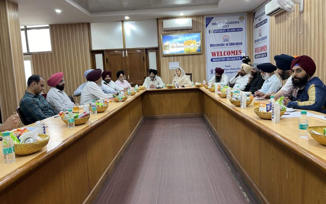 ਸ਼੍ਰੋਮਣੀ ਕਮੇਟੀ ਕਾਲਜਾਂ ਦੇ ਰੁਜ਼ਗਾਰ ਮੇਲੇ ਦੌਰਾਨ ਵੱਖ-ਵੱਖ ਕੰਪਨੀਆਂ ਨੇ ਚੁਣੇ 300 ਵਿਦਿਆਰਥੀ