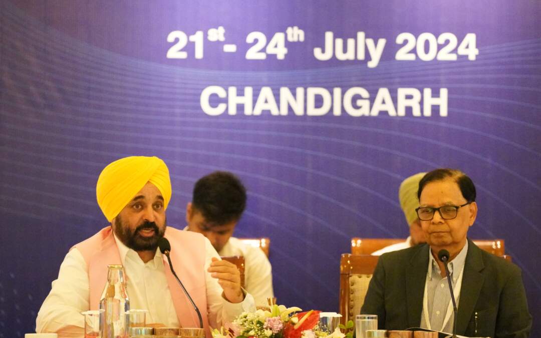 ਮੁੱਖ ਮੰਤਰੀ ਨੇ ਵਿੱਤ ਕਮਿਸ਼ਨ ਤੋਂ ਪੰਜਾਬ ਲਈ ਵਿਸ਼ੇਸ਼ ਪੈਕੇਜ ਦੀ ਮੰਗ ਕੀਤੀ