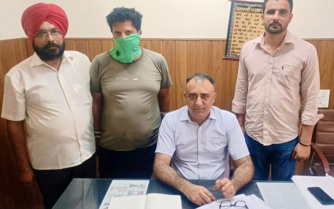 1,50,000 ਰੁਪਏ ਰਿਸ਼ਵਤ ਲੈਂਦਾ ਪ੍ਰਾਇਵੇਟ ਵਿਅਕਤੀ ਵਿਜੀਲੈਂਸ ਬਿਊਰੋ ਵੱਲੋਂ ਕਾਬੂ