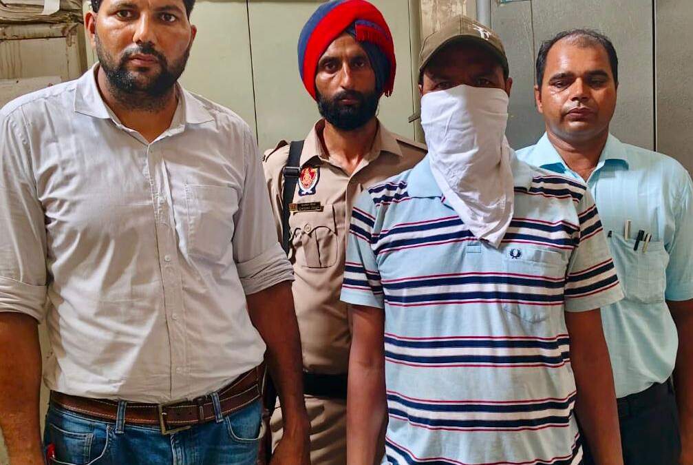 10,000 ਰੁਪਏ ਰਿਸ਼ਵਤ ਲੈਂਦਾ ਸਹਾਇਕ ਸਬ ਇੰਸਪੈਕਟਰ ਵਿਜੀਲੈਂਸ ਬਿਊਰੋ ਵੱਲੋਂ ਕਾਬੂ