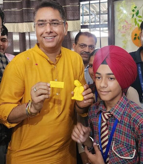 ਸੁਨਾਮ ਸਾਰੇ ਸਰਕਾਰੀ ਹਾਈ ਤੇ ਸੀਨੀਅਰ ਸੈਕੰਡਰੀ ਸਕੂਲਾਂ ਵਿੱਚ ਰੋਬੋਟਿਕ ਲੈਬਜ਼ ਸਥਾਪਤ ਕਰਕੇ ਬਣਿਆ ਦੇਸ਼ ਦਾ ਮੋਹਰੀ ਹਲਕਾ: ਅਮਨ ਅਰੋੜਾ