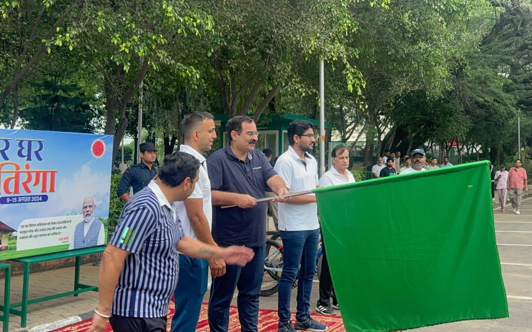 ਪ੍ਰਸ਼ਾਸਕ ਦੇ ਸਲਾਹਕਾਰ ਨੇ ਸਾਈਕਲੋਥੌਨ ਸੁਖਨਾ ਝੀਲ ਨੂੰ ਹਰੀ ਝੰਡੀ ਦੇ ਕੇ ਰਵਾਨਾ ਕੀਤਾ।