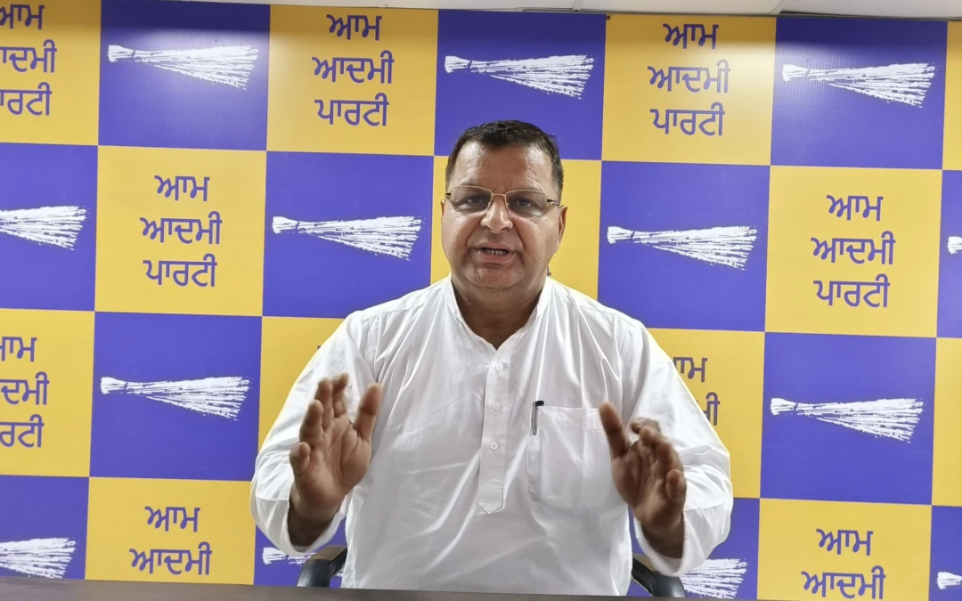 ਅੰਮ੍ਰਿਤਸਰ ਐਨ.ਆਰ.ਆਈ. ਗੋਲੀ ਕਾਂਡ ‘ਤੇ ‘ਆਪ’ ਨੇ ਵਿਰੋਧੀ ਧਿਰ ਨੂੰ ਘੇਰਿਆ, ਕਿਹਾ-ਪਰਿਵਾਰਕ ਝਗੜੇ ‘ਤੇ ਕਰ ਰਿਹਾ ਰਾਜਨੀਤੀ