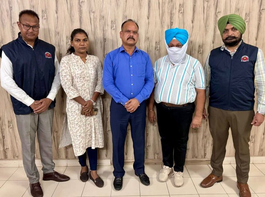 10000 ਰੁਪਏ ਰਿਸ਼ਵਤ ਲੈਣ ਵਾਲੇ ਆਬਕਾਰੀ ਵਿਭਾਗ ਦੇ ਦੋ ਮੁਲਾਜ਼ਮਾਂ ਖਿਲਾਫ ਵਿਜੀਲੈਂਸ ਬਿਊਰੋ ਵੱਲੋਂ ਭ੍ਰਿਸ਼ਟਾਚਾਰ ਦਾ ਕੇਸ ਦਰਜ