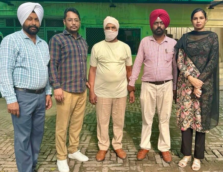 20,000 ਰੁਪਏ ਰਿਸ਼ਵਤ ਲੈਂਦਾ ਏ.ਐਸ.ਆਈ. ਵਿਜੀਲੈਂਸ ਬਿਊਰੋ ਵੱਲੋਂ ਕਾਬੂ