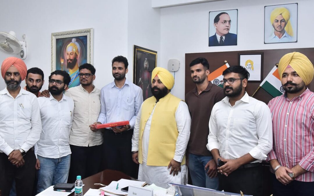 1158 ਸਹਾਇਕ ਪ੍ਰੋਫੈਸਰਾਂ ਅਤੇ ਲਾਇਬ੍ਰੇਰੀਅਨ ਯੂਨੀਅਨ ਵੱਲੋਂ ਮੁੱਖ ਮੰਤਰੀ ਪੰਜਾਬ ਅਤੇ ਉਚੇਰੀ ਸਿੱਖਿਆ ਮੰਤਰੀ ਦਾ ਧੰਨਵਾਦ