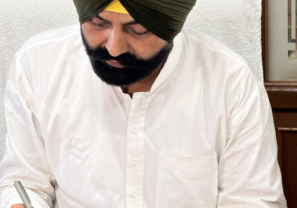 ਲਾਲਜੀਤ ਸਿੰਘ ਭੁੱਲਰ ਨੇ ਜੇਲ ਮੰਤਰੀ ਵਜੋਂ ਅਹੁਦਾ ਸੰਭਾਲਿਆ