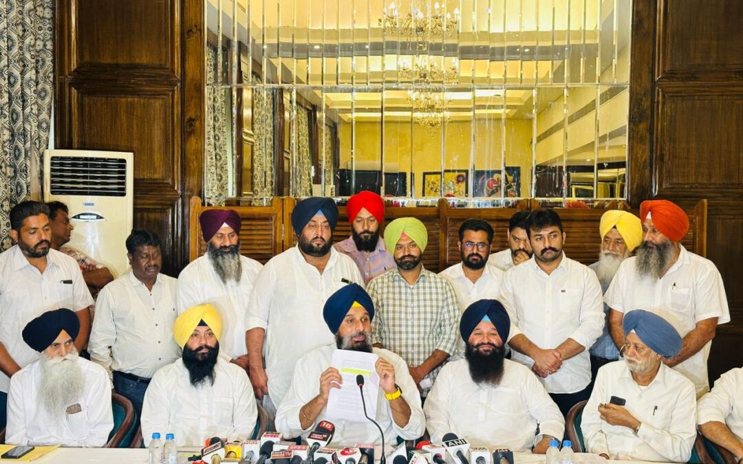 ਅਕਾਲੀ ਦਲ ਨੇ ਸੂਬੇ ਵਿਚ ਹੋ ਰਹੀਆਂ ਪੰਚਾਇਤ ਚੋਣਾਂ ਵਿਚ ਗੰਭੀਰ ਬੇਨਿਯਮੀਆਂ ਕੀਤੀਆਂ ਬੇਨਕਾਬ