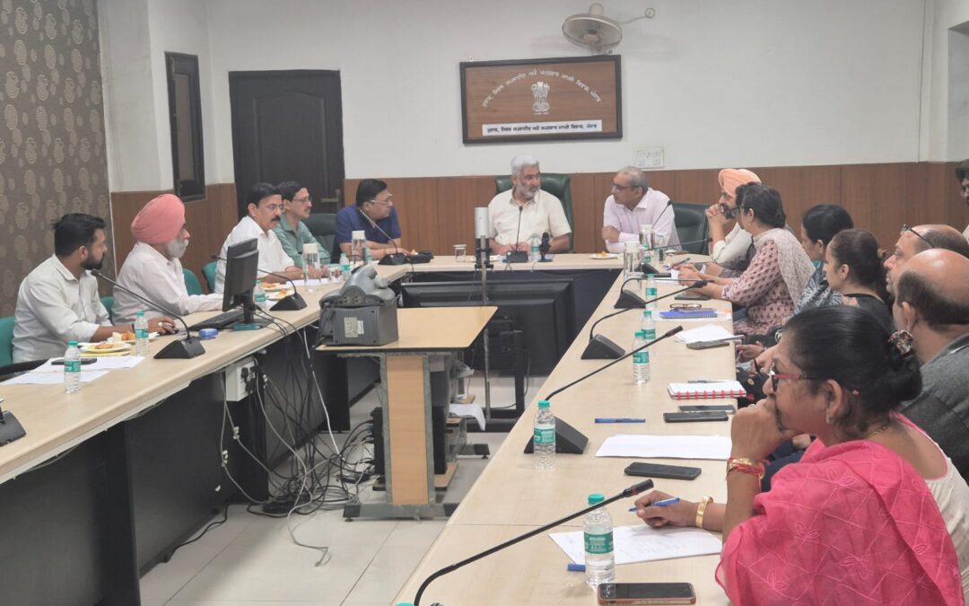 ਖੁਰਾਕ, ਸਿਵਲ ਸਪਲਾਈ ਅਤੇ ਖ਼ਪਤਕਾਰ ਮਾਮਲੇ ਮੰਤਰੀ ਲਾਲ ਚੰਦ ਕਟਾਰੂਚੱਕ ਨੇ ਝੋਨੇ ਦੇ ਖਰੀਦ ਪ੍ਰਬੰਧਾਂ ਦਾ ਲਿਆ ਜਾਇਜ਼ਾ