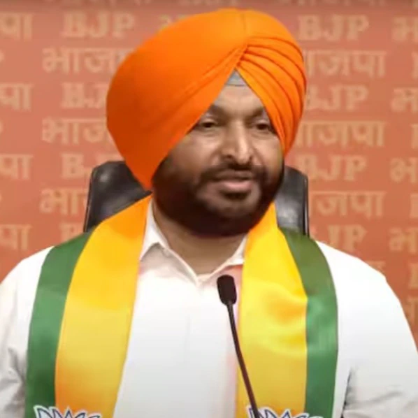 ਕਾਂਗਰਸ ਦੋਹਰੀ ਖੇਡ ਖੇਡ ਰਹੀ ਹੈ, ਦਿੱਲੀ ‘ਚ ‘ਆਪ’ ਨਾਲ ਗਠਜੋੜ-ਪੰਜਾਬ ‘ਚ ਵਿਰੋਧ ਪ੍ਰਦਰਸ਼ਨ: ਰਵਨੀਤ ਸਿੰਘ