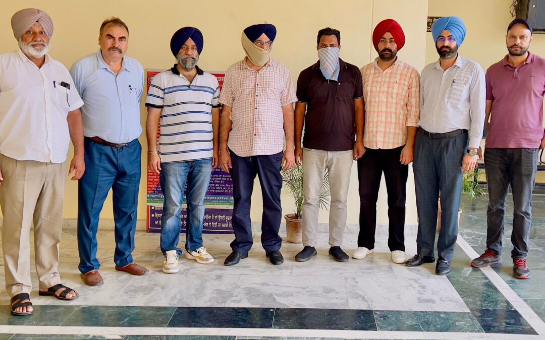 ਵਿਜੀਲੈਂਸ ਬਿਊਰੋ ਨੇ 50,000 ਰੁਪਏ ਰਿਸ਼ਵਤ ਲੈਂਦੇ ਤਹਿਸੀਲਦਾਰ ਅਤੇ ਡਰਾਈਵਰ ਨੂੰ ਕੀਤਾ ਕਾਬੂ