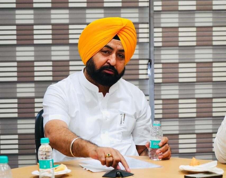 ਮਾਲ ਮੰਤਰੀ ਹਰਦੀਪ ਸਿੰਘ ਮੁੰਡੀਆਂ ਵੱਲੋਂ ਪਾਰਦਰਸ਼ੀ ਅਤੇ ਭਿਸ਼ਟਾਚਾਰ ਮੁਕਤ ਪ੍ਰਸ਼ਾਸ਼ਨ ਦੇਣ ਦਾ ਸੱਦਾ