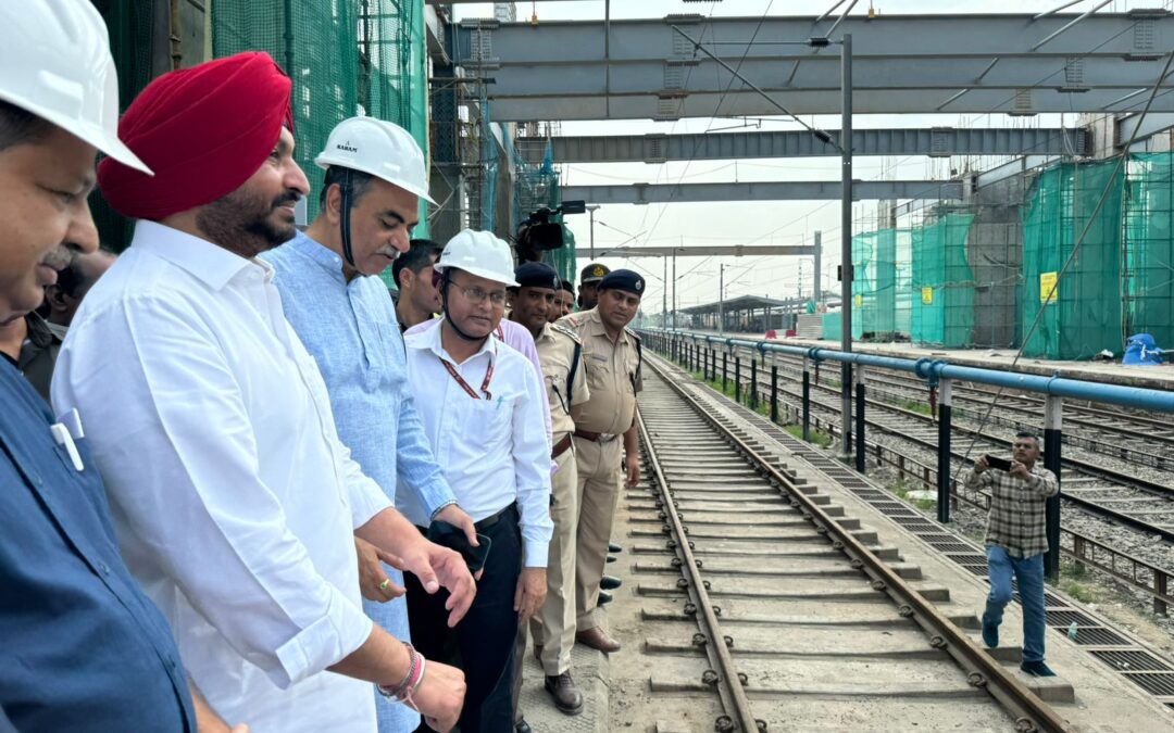 ਰੇਲ ਮੰਤਰਾਲੇ ਨੇ 10,000 ਲੋਕੋਮੋਟਿਵਾਂ ‘ਤੇ ਕਵਚ 4.0 ਦੀ ਸਥਾਪਨਾ ਨੂੰ ਮਨਜ਼ੂਰੀ ਦਿੱਤੀ, ਸੁਰੱਖਿਆ ਸਭ ਤੋਂ ਪ੍ਰਮੁੱਖ ਤਰਜੀਹ: ਐੱਸ ਰਵਨੀਤ ਸਿੰਘ ਰੇਲ ਰਾਜ ਮੰਤਰੀ ਅਤੇ ਫੂਡ ਪ੍ਰੋਸੈਸਿੰਗ ਉਦਯੋਗ