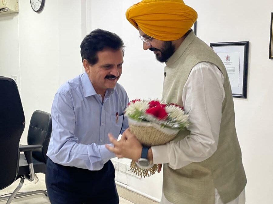 ਪੰਜਾਬ ਰਾਜ ਖੁਰਾਕ ਕਮਿਸ਼ਨ ਦੀ ਉੱਚ ਪੱਧਰੀ ਮੀਟਿੰਗ ਆਂਗਣਵਾੜੀਆਂ ਵਿੱਚ ਬੁਨਿਆਦੀ ਢਾਂਚੇ ਦੇ ਸੁਧਾਰ ’ਤੇ  ਕੇਂਦਰਿਤ ਰਹੀ