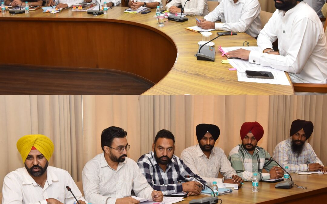 ਟਰਾਂਸਪੋਰਟ ਮੰਤਰੀ ਵੱਲੋਂ ਜਾਇਜ਼ ਮੰਗਾਂ ਮੰਨਣ ਦੇ ਭਰੋਸੇ ਪਿੱਛੋਂ ਪੰਜਾਬ ਰੋਡਵੇਜ਼/ਪੀ.ਆਰ.ਟੀ.ਸੀ. ਕੰਟਰੈਕਟ ਵਰਕਰਜ਼ ਯੂਨੀਅਨ ਵੱਲੋਂ ਹੜਤਾਲ ਦਾ ਸੱਦਾ ਵਾਪਸ