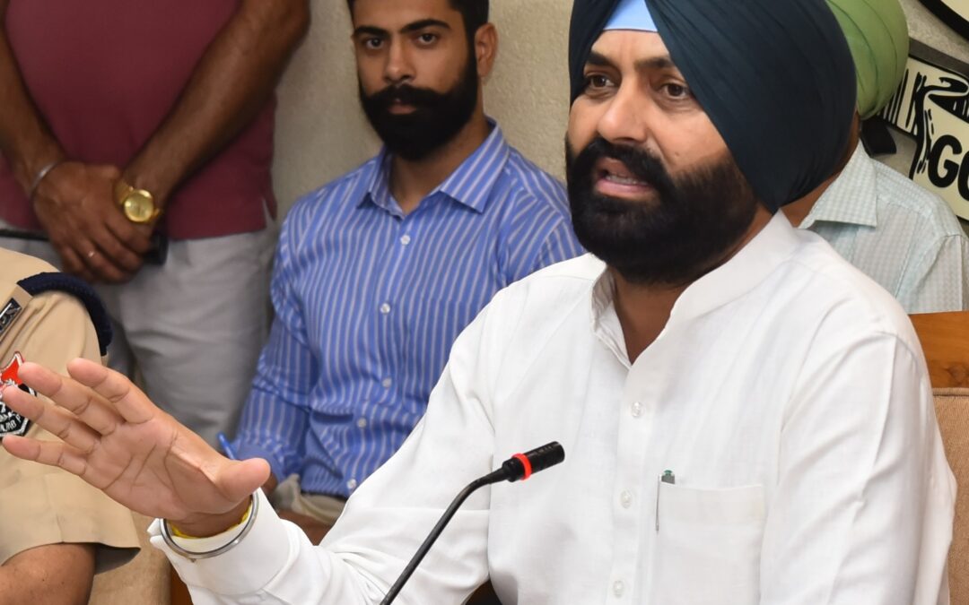 ਲਾਲਜੀਤ ਸਿੰਘ ਭੁੱਲਰ ਵੱਲੋਂ ਸੂਬੇ ਦੀਆਂ ਜੇਲਾਂ ਨੂੰ ਹੋਰ ਸੁਰੱਖਿਅਤ ਬਣਾਉਣ ਲਈ ਏ.ਆਈ. ਆਧਾਰਤ ਅਤੇ ਅਤਿ-ਆਧੁਨਿਕ ਤਕਨਾਲੌਜੀ ਅਪਨਾਉਣ ‘ਤੇ ਜ਼ੋਰ