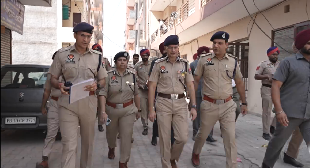 ਅੱਜ ਪੁਲਿਸ ਸਟੇਸ਼ਨ ਫੇਜ਼ 11, ਐਸ.ਏ.ਐਸ.ਨਗਰ ਦਾ ਅਚਨਚੇਤ ਦੌਰਾ ਕਰਕੇ ਡੀ.ਆਈ.ਜੀ