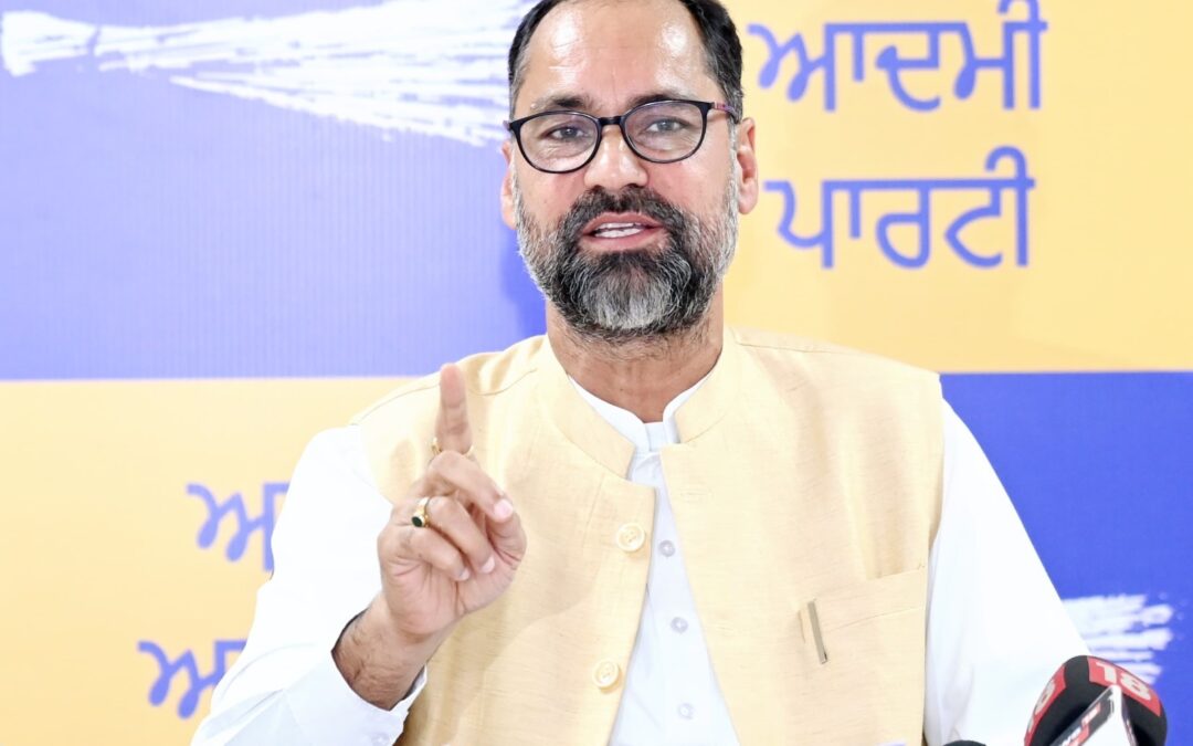 ਸ਼੍ਰੋਮਣੀ ਅਕਾਲੀ ਦਲ ਦਾ ਜਿਮਨੀ ਚੋਣ ਨਾ ਲੜਨ ਦਾ ਫੈਸਲਾ ਉਸ ਦੇ ਸਿਆਸੀ ਦੀਵਾਲੀਏਪਨ ਦਾ ਪਰਦਾਫਾਸ਼ ਕਰਦਾ ਹੈ: ਆਪ