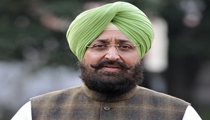 ਬਾਜਵਾ ਨੇ ਕਾਂਗਰਸ ਵਫ਼ਦ ਦੀ ਅਗਵਾਈ ਕਰਦਿਆਂ ਰਾਜ ਚੋਣ ਕਮਿਸ਼ਨ ਨਾਲ ਕੀਤੀ ਮੁਲਾਕਾਤ