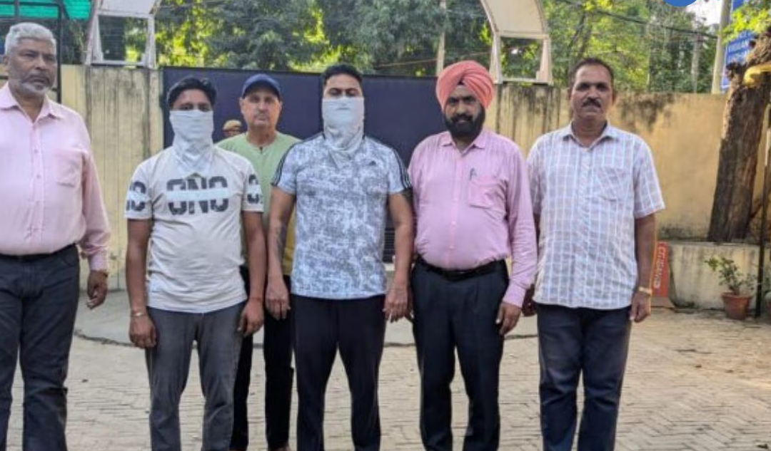 ਪਲਾਟ ਦੇ ਇੰਤਕਾਲ ਬਦਲੇ ਕਿਸ਼ਤਾਂ ਵਿੱਚ 65000 ਰੁਪਏ ਰਿਸ਼ਵਤ ਲੈਣ ਵਾਲਾ ਪਟਵਾਰੀ ਅਤੇ ਉਸਦਾ ਸਾਥੀ ਵਿਜੀਲੈਂਸ ਬਿਊਰੋ ਵੱਲੋਂ ਕਾਬੂ