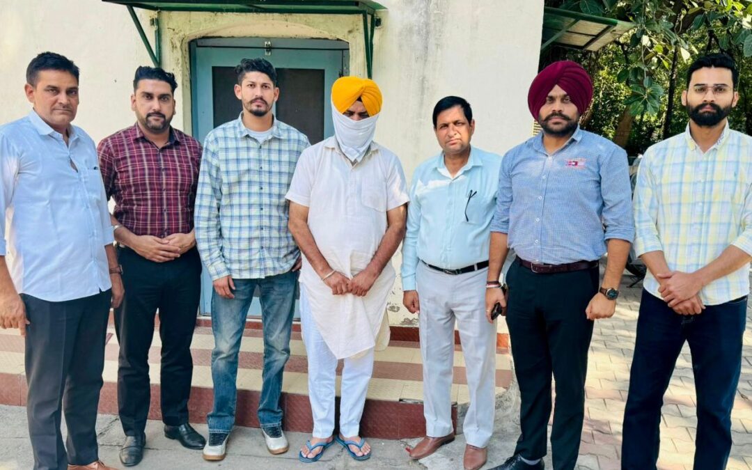 ਵਿਜੀਲੈਂਸ ਬਿਊਰੋ ਨੇ ਨਿੱਜੀ ਵਿਅਕਤੀ ਨੂੰ 25000 ਰੁਪਏ ਰਿਸ਼ਵਤ ਲੈਂਦਿਆਂ ਰੰਗੇ ਹੱਥੀਂ ਕਾਬੂ ਕੀਤਾ