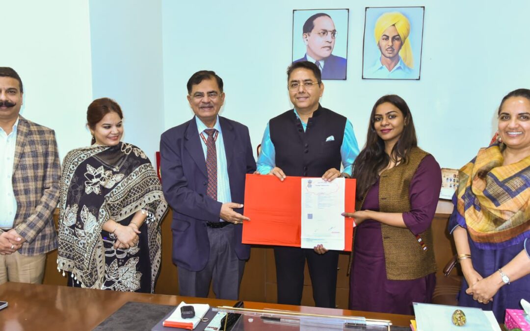 ਪੀ.ਐਸ.ਡੀ.ਐਮ. ਵੱਲੋਂ ਸਿਹਤ ਸੰਭਾਲ ਖੇਤਰ ਦੀ ਮੰਗ ਨੂੰ ਪੂਰਾ ਕਰਨ ਲਈ ਬਾਬਾ ਫ਼ਰੀਦ ਯੂਨੀਵਰਸਿਟੀ ਆਫ਼ ਹੈਲਥ ਸਾਇੰਸਜ਼ ਨਾਲ ਸਮਝੌਤਾ ਸਹੀਬੱਧ