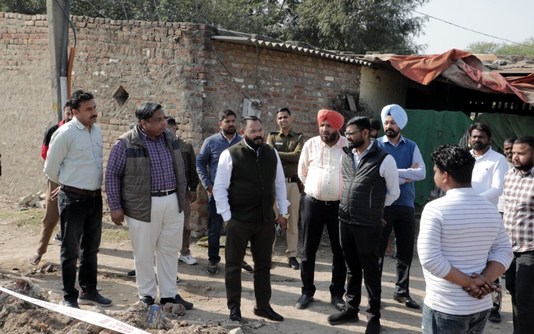 ਮੇਅਰ ਨੇ ਪਿੰਡ ਡੱਡੂਮਾਜਰਾ ਦਾ ਦੌਰਾ ਕਰਕੇ ਬੁਨਿਆਦੀ ਸਹੂਲਤਾਂ ਦਾ ਜਾਇਜ਼ਾ ਲਿਆ