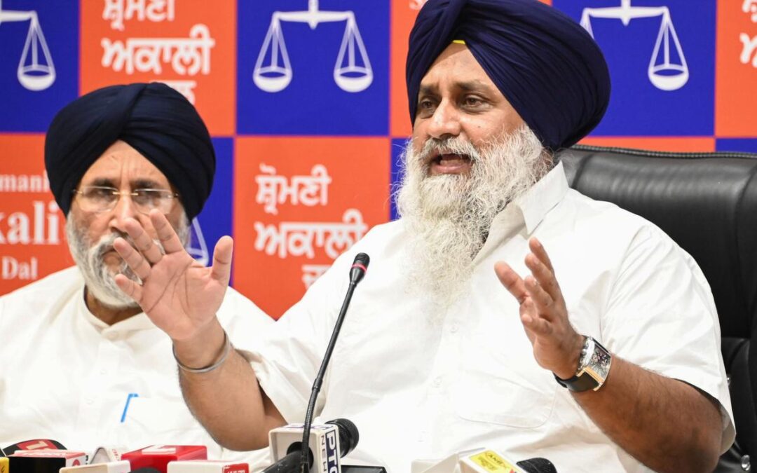 ਆਪ ਸਰਕਾਰ ਵੱਲੋਂ ਆਰਥਿਕ ਤੌਰ ’ਤੇ ਕਮਜ਼ੋਰ ਵਰਗਾਂ ਦੇ ਘਰਾਂ ਲਈ ਰਾਖਵੀਂ ਰੱਖੀ ਜ਼ਮੀਨ ਪ੍ਰਾਈਵੇਟ ਬਿਲਡਰਾਂ ਨੂੰ ਵੇਚ ਕੇ ਗਰੀਬਾਂ ਨਾਲ ਠੱਗੀ ਮਾਰਨਾ ਬੇਹੱਦ ਨਿੰਦਣਯੋਗ: ਅਕਾਲੀ ਦਲ