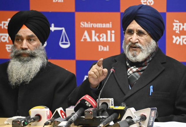 ਸ਼ੁਕਰਾਨਾ ਯਾਤਰਾ’ ਹੋਰ ਕੁਝ ਨਹੀਂ ਬਲਕਿ ਲੋਕਾਂ ਨੂੰ ਸੰਦੇਸ਼ ਦੇਣ ਦਾ ਜ਼ਰੀਆ ਕਿ ਸੱਤਾ ਦਾ ਕੇਂਦਰ ਹੁਣ ਭਗਵੰਤ ਮਾਨ ਨਹੀਂ ਬਲਕਿ ਅਮਨ ਅਰੋੜਾ: ਅਕਾਲੀ ਦਲ