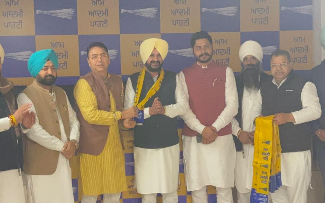 ਆਤਮ ਨਗਰ ਦੇ ਸਾਬਕਾ ਕਾਂਗਰਸ ਹਲਕਾ ਇੰਚਾਰਜ ਕਮਲਜੀਤ ਸਿੰਘ ਕੜਵਲ ‘ਆਪ’ ਵਿੱਚ ਸ਼ਾਮਲ