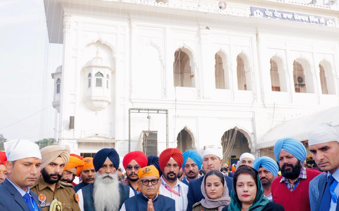 ਰਾਜਪਾਲ ਨੇ ਸਾਹਿਬਜ਼ਾਦਿਆਂ ਅਤੇ ਮਾਤਾ ਗੁਜਰੀ ਜੀ ਦੀ ਕੁਰਬਾਨੀ ਨੂੰ ਸ਼ਰਧਾਂਜਲੀ ਭੇਟ ਕੀਤੀ