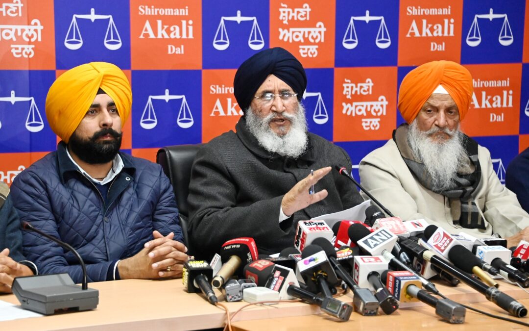 ਸ਼੍ਰੋਮਣੀ ਅਕਾਲੀ ਦਲ ਦੀ ਵਰਕਿੰਗ ਕਮੇਟੀ ਨੇ ਸਰਦਾਰ ਸੁਖਬੀਰ ਸਿੰਘ ਬਾਦਲ ਦਾ ਅਸਤੀਫਾ ਕੀਤਾ ਪ੍ਰਵਾਨ, ਪਾਰਟੀ ਪ੍ਰਤੀ ਉਹਨਾਂ ਦੀਆਂ ਸੇਵਾਵਾਂ ਦੀ ਕੀਤੀ ਸ਼ਲਾਘਾ