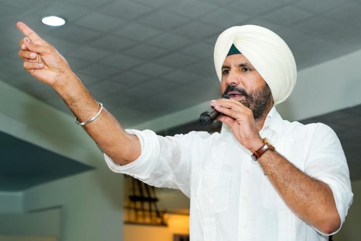 ਦੁੱਖ ਦੀ ਗੱਲ ਹੈ ਕਿ ਨਵੀਂ ਦਿੱਲੀ ਵਿੱਚ ‘ਆਪ’ ਲੀਡਰਸ਼ਿਪ ਨੇ ਪੰਜਾਬ ਦੀਆਂ ਸਮੱਸਿਆਵਾਂ ਨੂੰ ਕਿਵੇਂ ਨਜ਼ਰਅੰਦਾਜ਼ ਕੀਤਾ: ਰਾਜਾ ਵੜਿੰਗ