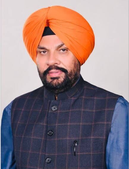 ਪੰਜਾਬ ਸਰਕਾਰ ਵੱਲੋਂ ਐਨ.ਆਰ.ਆਈਜ਼ ਲਈ ਉਨ੍ਹਾਂ ਦੀਆਂ ਸ਼ਿਕਾਇਤਾਂ ਦੀ ਰਿਪੋਰਟ ਕਰਨ ਲਈ ਵਟਸਐਪ ਨੰਬਰ 9056009884 ਲਾਂਚ: ਮੰਤਰੀ ਕੁਲਦੀਪ ਸਿੰਘ ਧਾਲੀਵਾਲ