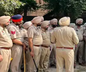 ਪੰਜਾਬ ਪੁਲਿਸ ਨੇ ਸੂਬੇ ਭਰ ਵਿੱਚ 1274 ਇਮੀਗ੍ਰੇਸ਼ਨ ਫਰਮਾਂ ‘ਤੇ ਕੀਤੀ ਛਾਪੇਮਾਰੀ; 24 ਐਫਆਈਆਰਜ਼ ਦਰਜ, 7 ਗ੍ਰਿਫ਼ਤਾਰ