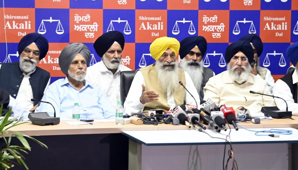 ਅਕਾਲੀ ਦਲ ਦੇ ਕਾਰਜਕਾਰੀ ਪ੍ਰਧਾਨ ਬਲਵਿੰਦਰ ਸਿੰਘ ਭੂੰਦੜ ਨੇ ਵੱਖ ਹੋਏ ਅਕਾਲੀ ਆਗੂਆਂ ਨੂੰ ਪੰਥਕ ਏਕਤਾ ਦੀ ਅਪੀਲ ਕੀਤੀ