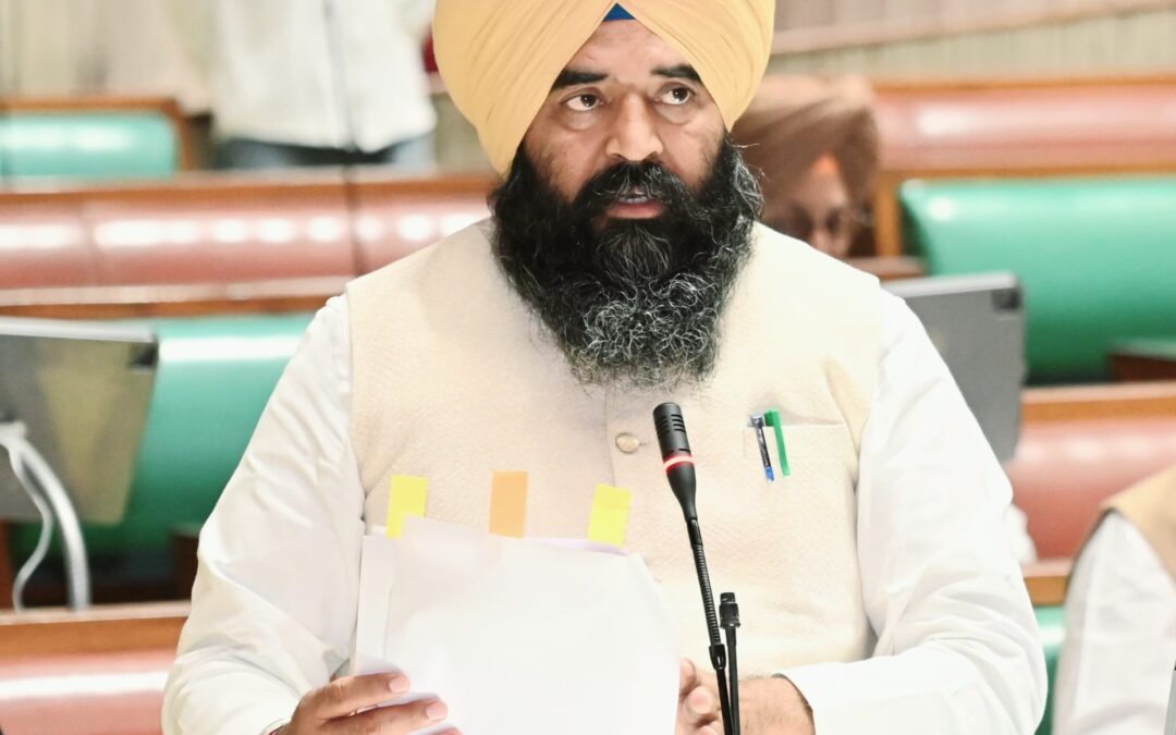 ਪੰਜਾਬ ਵਿਧਾਨ ਸਭਾ ਦੇ ਇਜਲਾਸ ਦੌਰਾਨ ਡਿਪਟੀ ਸਪੀਕਰ ਰੌੜੀ ਵੱਲੋਂ ਅਨੁਮਾਨ ਕਮੇਟੀ ਦੀ ਰਿਪੋਰਟ ਪੇਸ਼