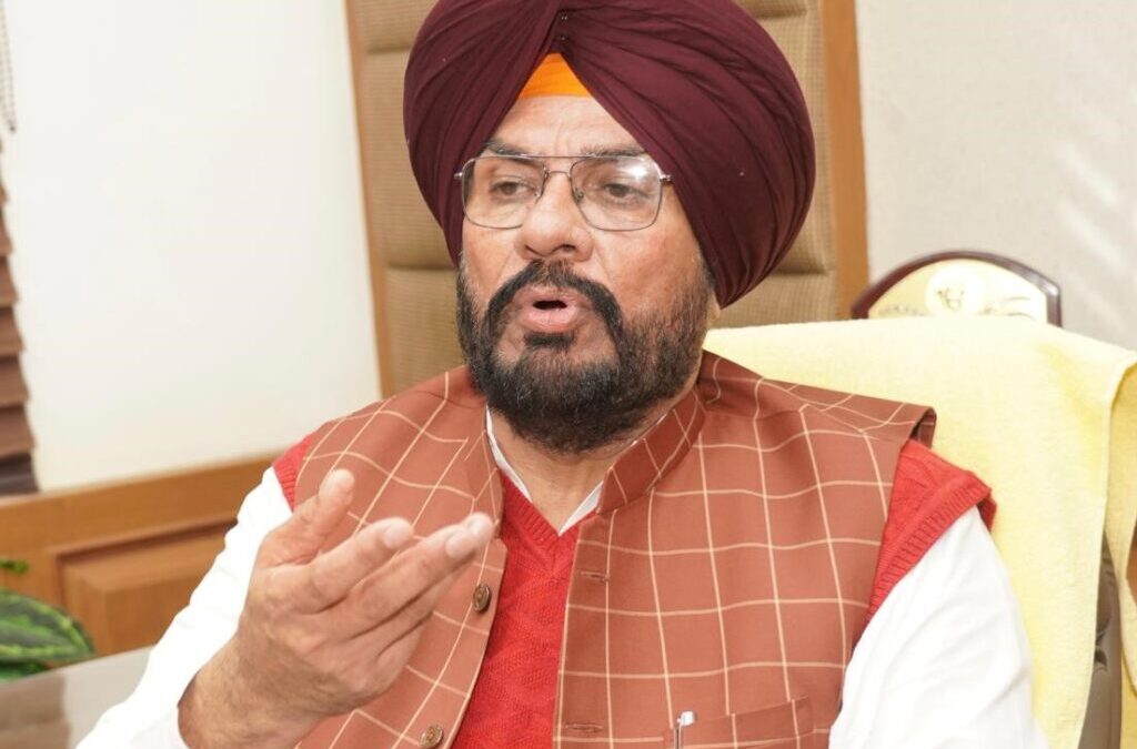 ਆਮ ਆਦਮੀ ਪਾਰਟੀ ਪੰਜਾਬ ਵਿੱਚੋਂ ਨਸ਼ੇ ਅਤੇ ਗੈਂਗਸਟਰਵਾਦ ਨੂੰ ਖਤਮ ਕਰਨ ਲਈ ਵਚਨਬੱਧ ਹੈ: ਕੁਲਦੀਪ ਧਾਲੀਵਾਲ