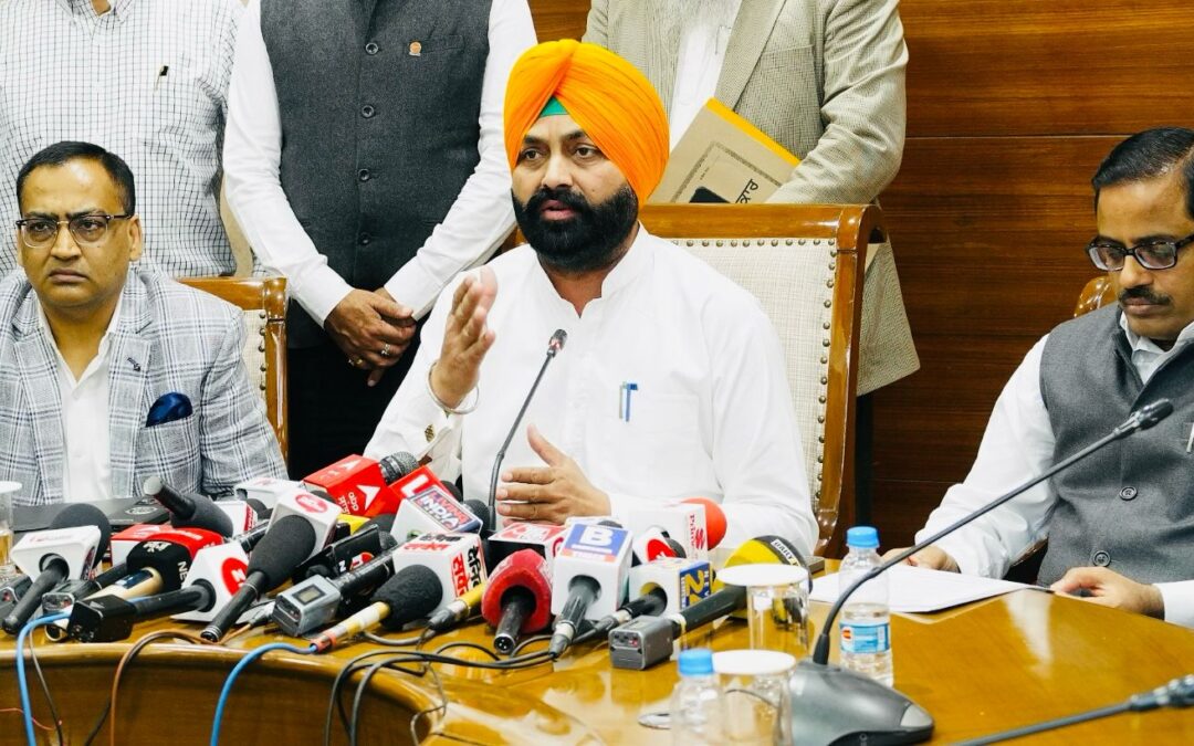 ਪੰਜਾਬ ਸਰਕਾਰ ਵੱਲੋਂ ਟਰਾਂਸਪੋਰਟ ਮੰਤਰੀ ਲਾਲਜੀਤ ਸਿੰਘ ਭੁੱਲਰ ਦੀ ਹਾਜ਼ਰੀ ਵਿੱਚ ਸਰਕਾਰੀ ਬੱਸਾਂ ਨੂੰ ਡੀਜ਼ਲ ਦੀ ਸਪਲਾਈ ਲਈ ਆਈ.ਓ.ਸੀ. ਨਾਲ ਸਮਝੌਤਾ ਸਹੀਬੱਧ