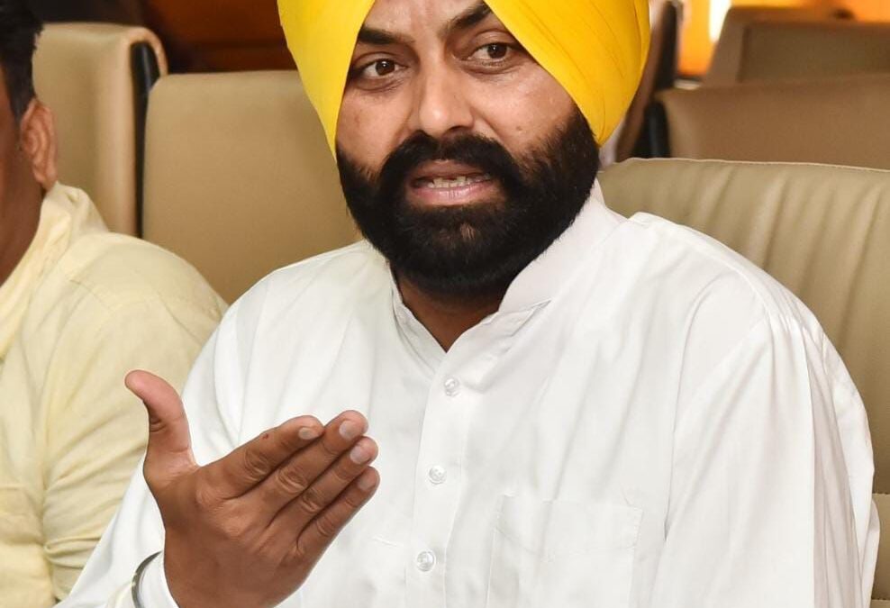 ਪੰਜਾਬ ਦਾ ਜੇਲ੍ਹ ਵਿਭਾਗ ਹੋ ਰਿਹਾ ਹਾਈਟੈਕ; ਚਲਦੇ ਵਿੱਤੀ ਸਾਲ ਵਿੱਚ ਆਧੁਨਿਕ ਉਪਕਰਨਾਂ ਦੀ ਹੋ ਰਹੀ ਸਥਾਪਨਾ ਨਾਲ ਜੇਲ੍ਹਾਂ ਦਾ ਬੁਨਿਆਦੀ ਢਾਂਚਾ ਹੋਵੇਗਾ ਮਜ਼ਬੂਤ