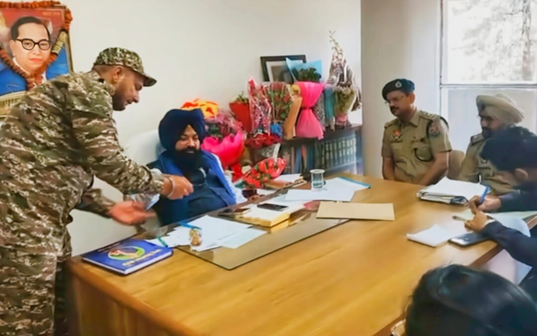 ਪੰਜਾਬ ਰਾਜ ਅਨੁਸੂਚਿਤ ਜਾਤੀਆਂ ਕਮਿਸ਼ਨ ਦੇ ਚੇਅਰਮੈੱਨ ਦੇ ਦਖਲ ਤੋਂ ਬਾਅਦ ਐਸ.ਸੀ.ਐਸ.ਟੀ.ਐਕਟ ਦੀਆਂ ਧਾਰਾਵਾਂ ਪਰਚੇ ਵਿੱਚ ਜੁੜੀਆਂ