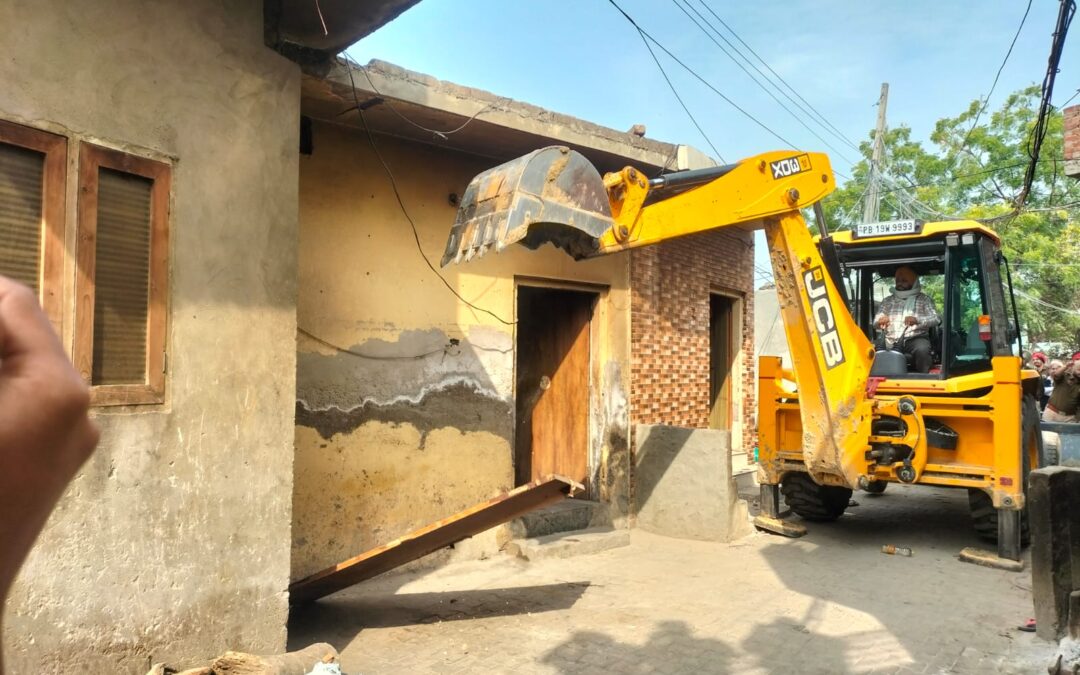 ਯੁੱਧ ਨਸ਼ਿਆਂ ਵਿਰੁੱਧ:  ਬਰਨਾਲਾ ਵਿੱਚ ਢਾਹਿਆ ਗਿਆ ਨਾਜਾਇਜ਼ ਢਾਂਚਾ