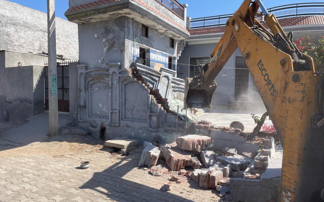 ਯੁੱਧ ਨਸ਼ਿਆਂ ਵਿਰੁੱਧ: ਸੰਗਰੂਰ ਵਿੱਚ ਨਸ਼ਾ ਤਸਕਰਾਂ ਦੁਆਰਾ ਬਣਾਈਆਂ 2 ਨਜਾਇਜ਼ ਉਸਾਰੀਆਂ ਬੁਲਡੋਜ਼ਰ ਨਾਲ ਢਾਹੀਆਂ