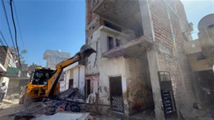 ‘ਯੁੱਧ ਨਸ਼ਿਆਂ ਵਿਰੁੱਧ: ਪੰਜਾਬ ਪੁਲਿਸ ਵੱਲੋਂ 6ਵੇਂ ਦਿਨ 501 ਥਾਵਾਂ ‘ਤੇ ਛਾਪੇਮਾਰੀ; 75 ਨਸ਼ਾ ਤਸਕਰ ਕਾਬੂ