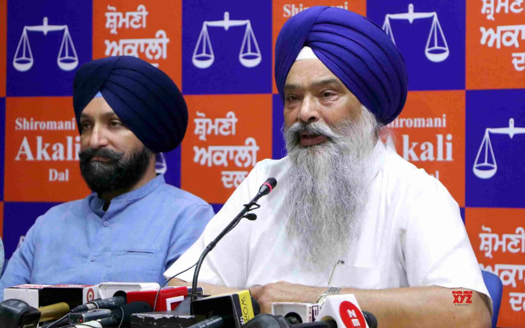 ਮੁੱਖ ਸਕੱਤਰ ਲੋਕ ਸੰਪਰਕ ਵਿਭਾਗ ਦੇ ਅਫਸਰਾਂ ਵੱਲੋਂ ਸਿੱਖ ਧੜਿਆਂ ਵਿਚ ਭਾਵਨਾਵਾਂ ਭੜਕਾ ਕੇ ਝੜਪਾਂ ਕਰਵਾਉਣ ਦੇ ਯਤਨਾਂ ਦੀ ਨਿਆਂਇਕ ਜਾਂਚ ਦੇ ਹੁਕਮ ਦੇਣ: ਅਕਾਲੀ ਦਲ