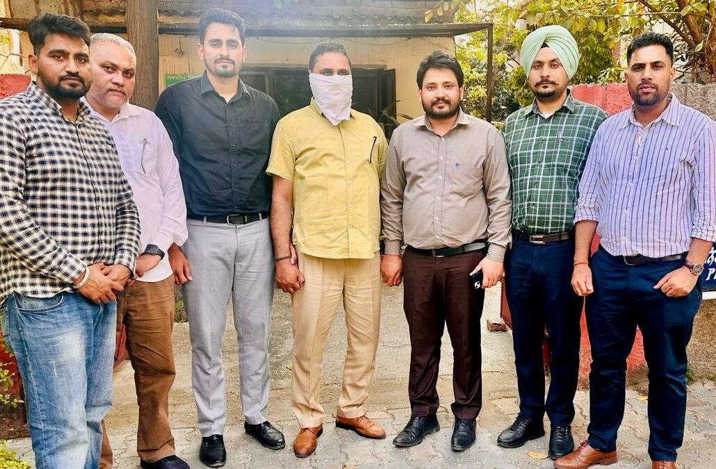 8000 ਰੁਪਏ ਰਿਸ਼ਵਤ ਲੈਂਦਾ ਏ.ਐਸ.ਆਈ. ਵਿਜੀਲੈਂਸ ਬਿਊਰੋ ਵੱਲੋਂ ਰੰਗੇ ਹੱਥੀਂ ਕਾਬੂ