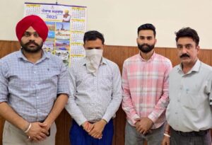 50,000 ਰੁਪਏ ਰਿਸ਼ਵਤ ਲੈਂਦਾ ਐਫ.ਸੀ.ਆਈ. ਦਾ ਕੁਆਲਿਟੀ ਕੰਟਰੋਲ ਮੈਨੇਜਰ ਵਿਜੀਲੈਂਸ ਬਿਊਰੋ ਵੱਲੋਂ ਰੰਗੇ ਹੱਥੀਂ ਕਾਬੂ