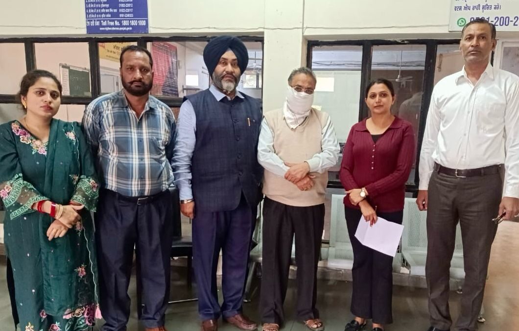 15000 ਰੁਪਏ ਦੀ ਰਿਸ਼ਵਤ ਲੈਣ ਦੇ ਦੋਸ਼ ਹੇਠ ਵਿਜੀਲੈਂਸ ਬਿਊਰੋ ਵੱਲੋਂ ਵਸੀਕਾ ਨਵੀਸ ਗ੍ਰਿਫ਼ਤਾਰ