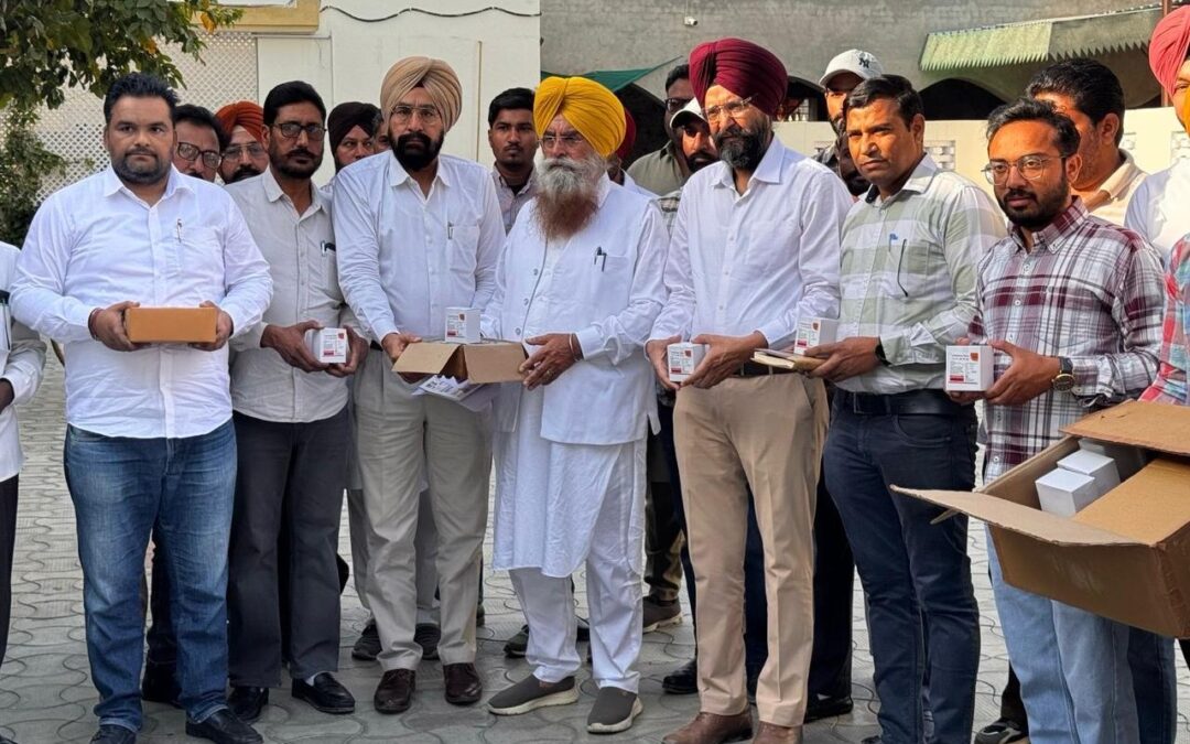 ਗੁਰਮੀਤ ਸਿੰਘ ਖੁੱਡੀਆਂ ਵੱਲੋਂ ਸੂਬੇ ਭਰ ‘ਚ ਡੀਵੌਰਮਿੰਗ ਮੁਹਿੰਮ ਦਾ ਆਗ਼ਾਜ਼; ਦਵਾਈ ਦੀ ਵੰਡ ਲਈ 2 ਹਜ਼ਾਰ ਟੀਮਾਂ ਗਠਿਤ